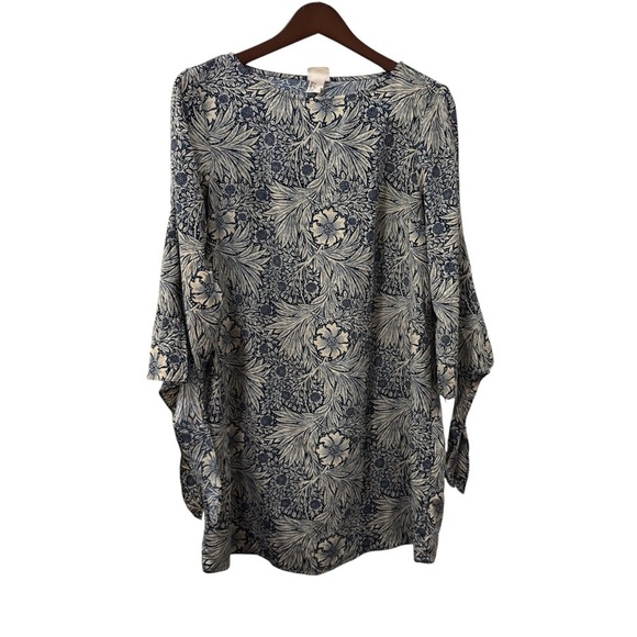 H&M Dresses & Skirts - H&M morris & Co size 8Floral Patterned Women's dress